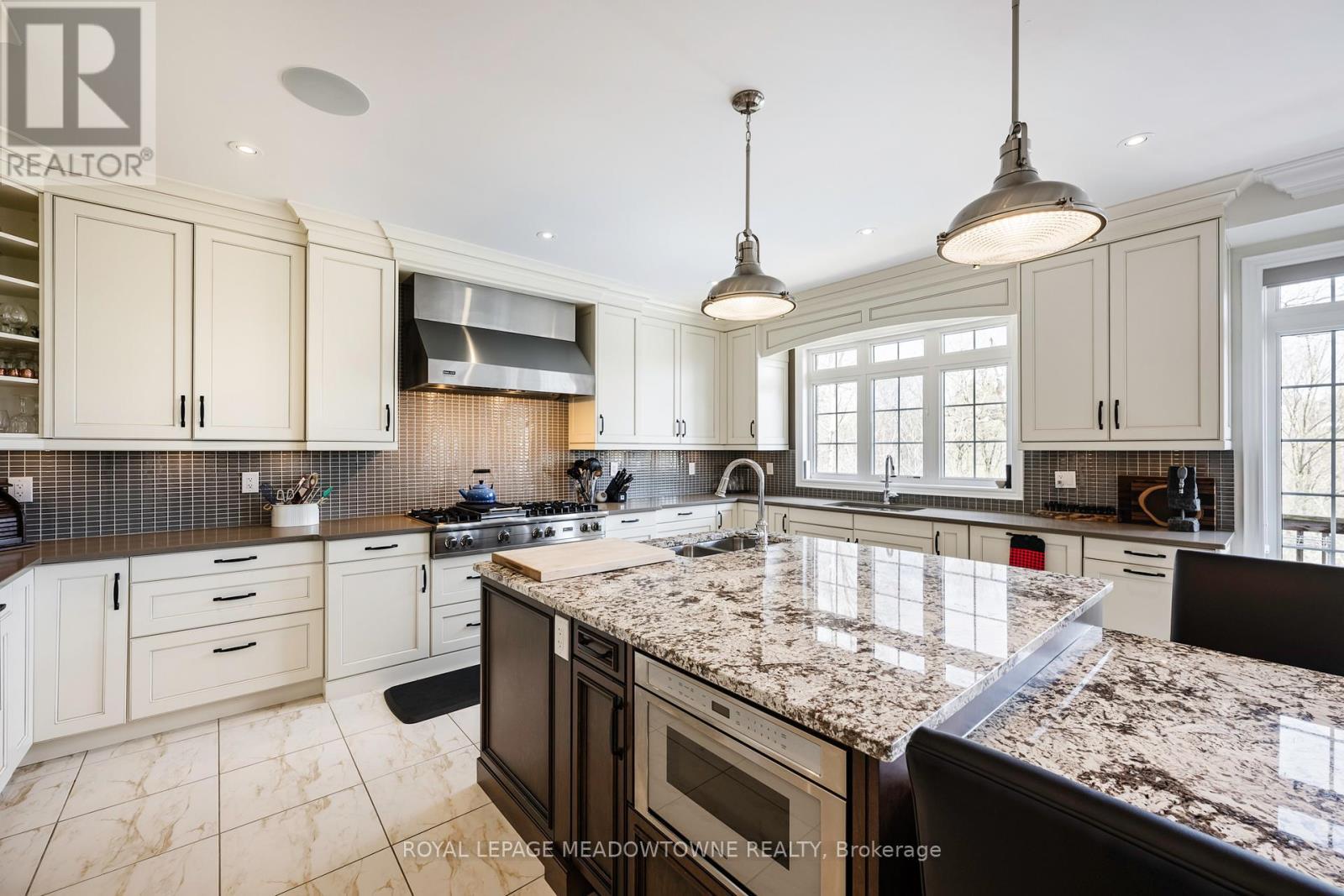 












60 ADAMSVILLE ROAD

,
Brampton,




Ontario
L6X2X4

