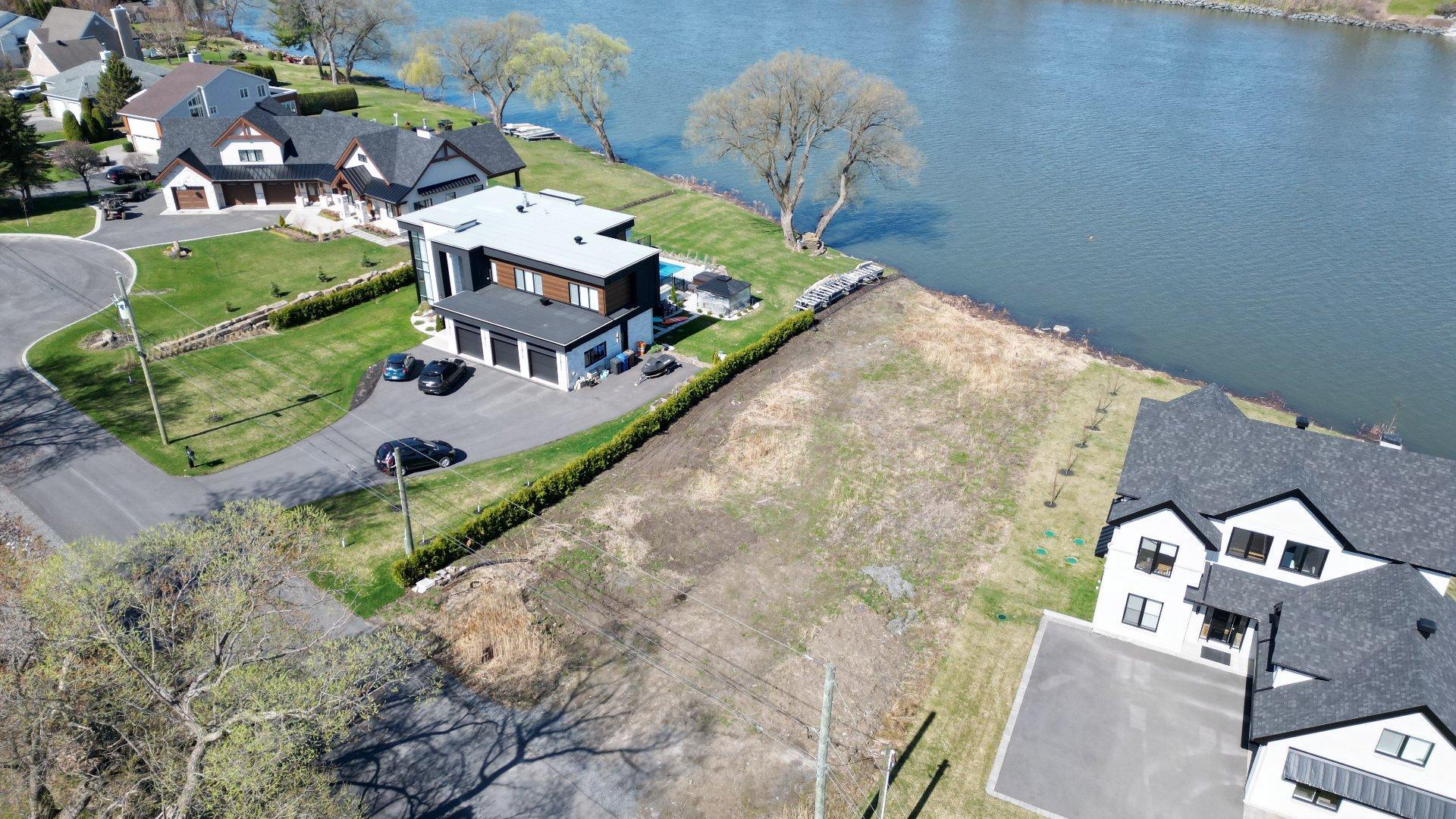 









1246


Rue des Berges

,
Sorel-Tracy,







QC
J3P7X4

