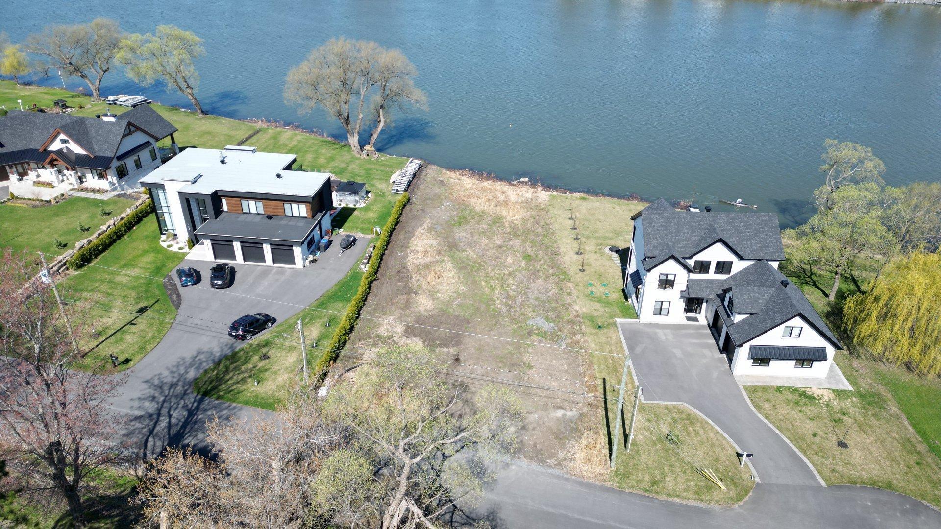 









1246


Rue des Berges

,
Sorel-Tracy,







QC
J3P7X4

