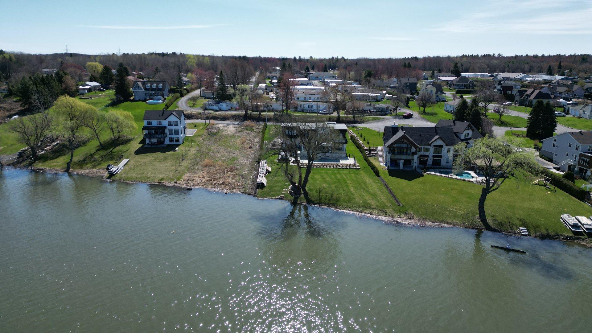 









1246


Rue des Berges

,
Sorel-Tracy,







QC
J3P7X4

