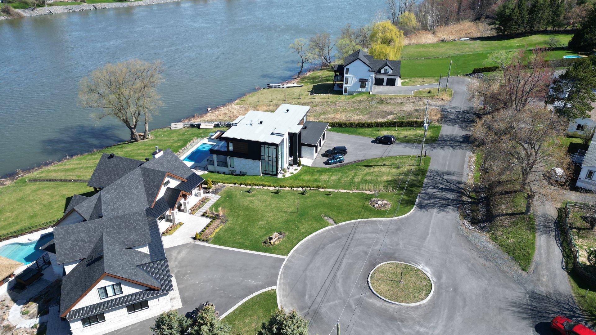 









1246


Rue des Berges

,
Sorel-Tracy,







QC
J3P7X4


