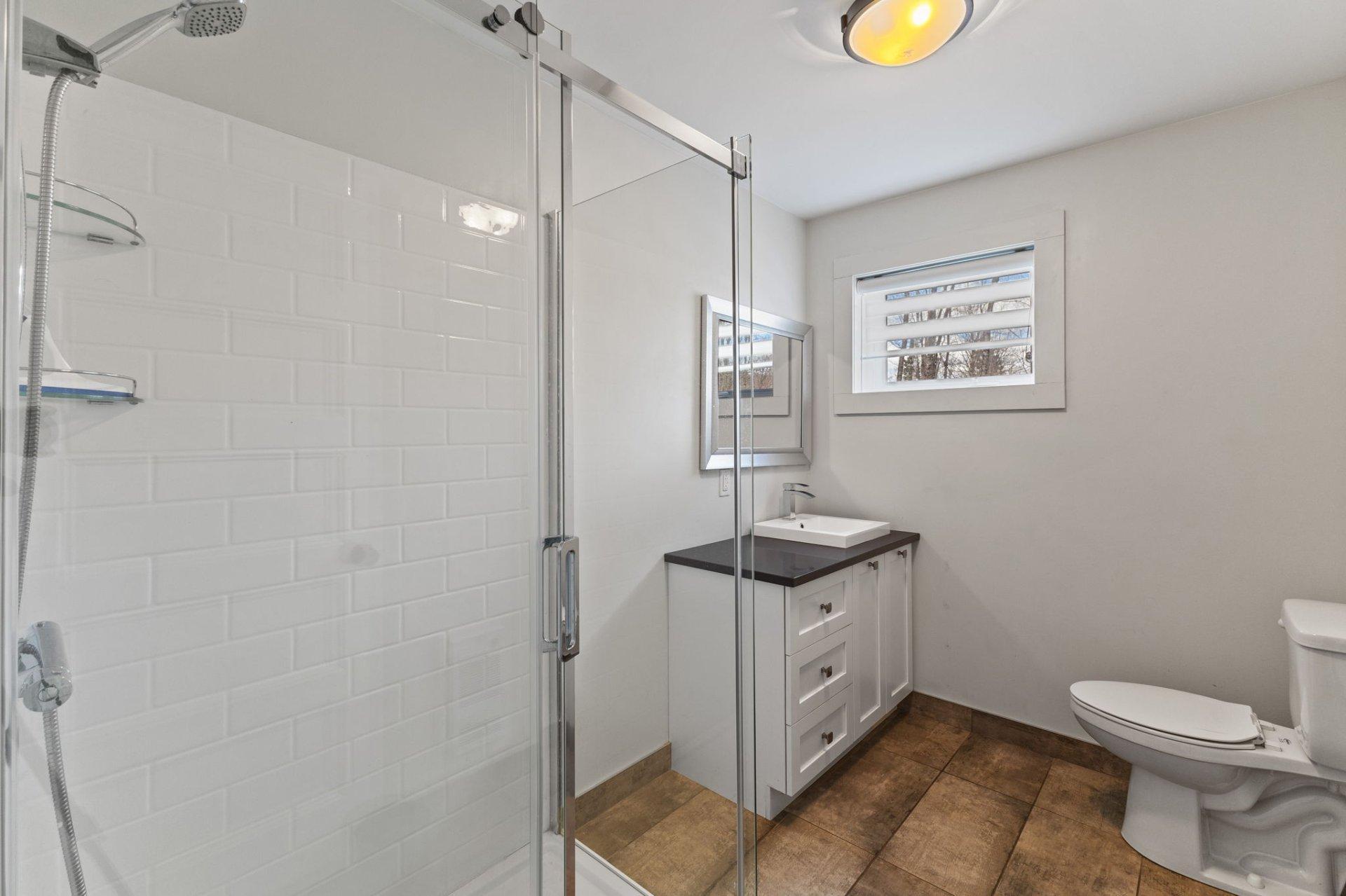 









312


Ch. du Lac-aux-Ours

,
Lac-Supérieur,




QC
J0T1P0

