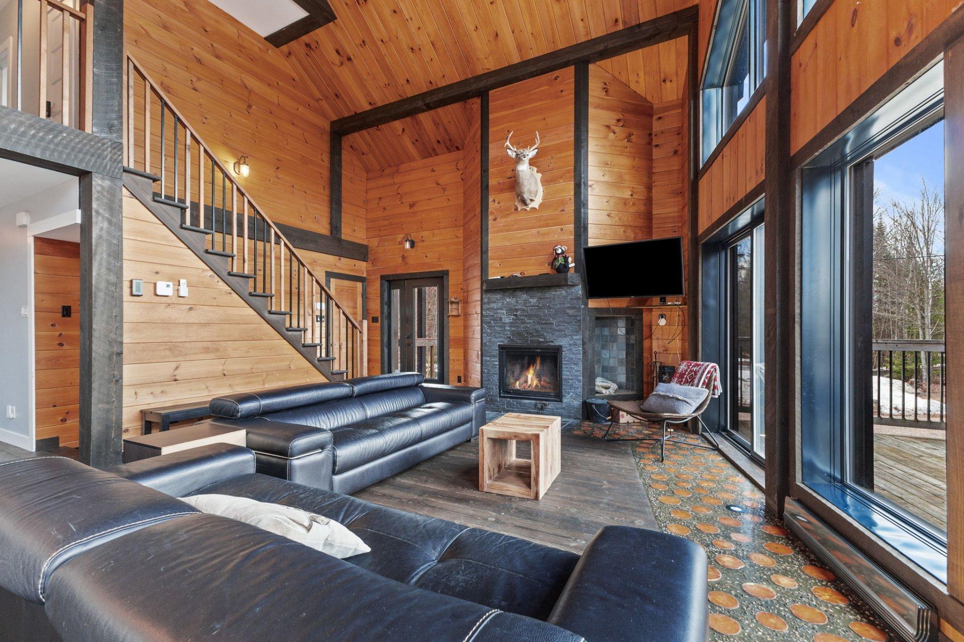 









312


Ch. du Lac-aux-Ours

,
Lac-Supérieur,




QC
J0T1P0

