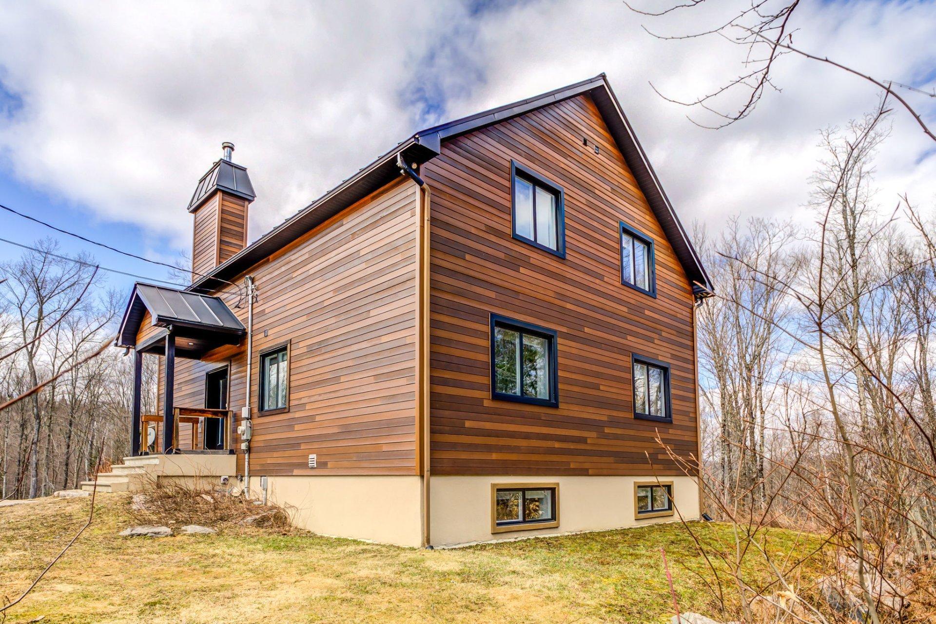 









312


Ch. du Lac-aux-Ours

,
Lac-Supérieur,




QC
J0T1P0

