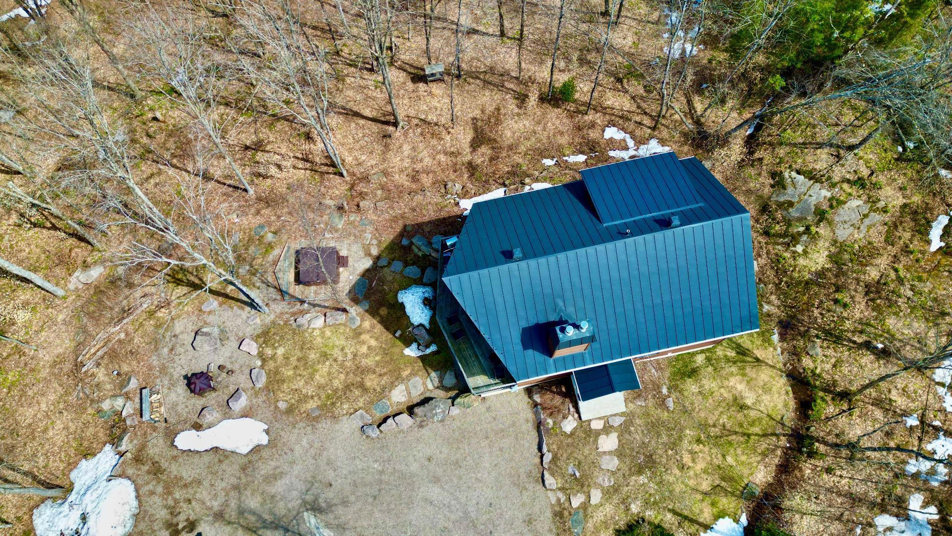 









312


Ch. du Lac-aux-Ours

,
Lac-Supérieur,




QC
J0T1P0

