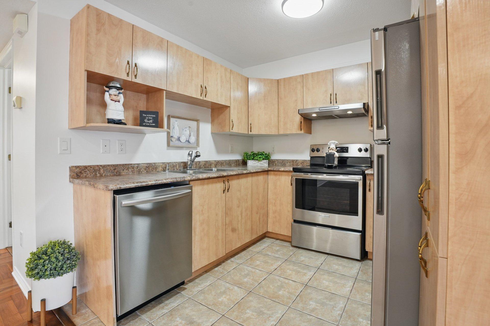 









303


Rue de la Côte-des-Neiges

, 2,
Gatineau (Gatineau),




QC
J8V4B2

