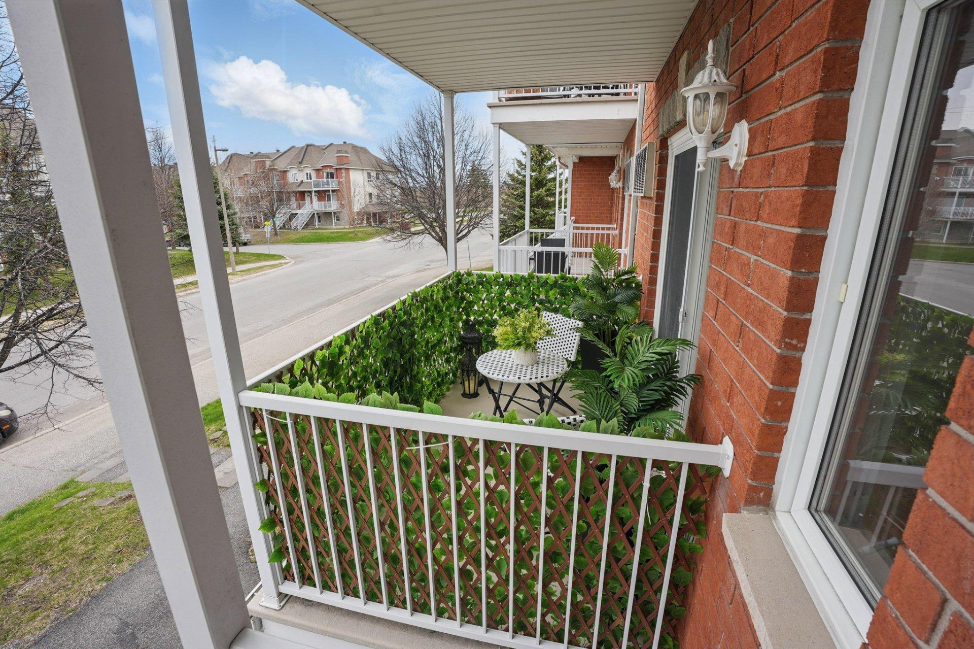 









303


Rue de la Côte-des-Neiges

, 2,
Gatineau (Gatineau),




QC
J8V4B2

