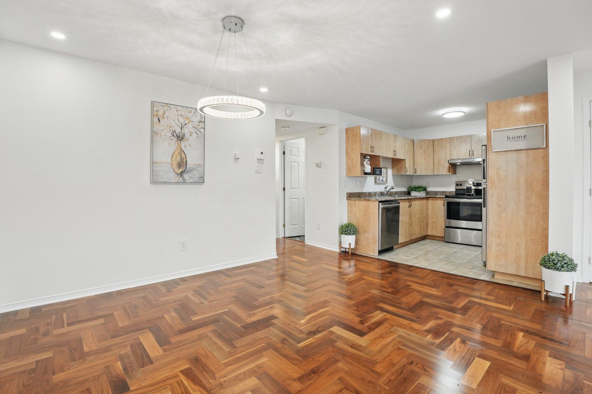









303


Rue de la Côte-des-Neiges

, 2,
Gatineau (Gatineau),




QC
J8V4B2

