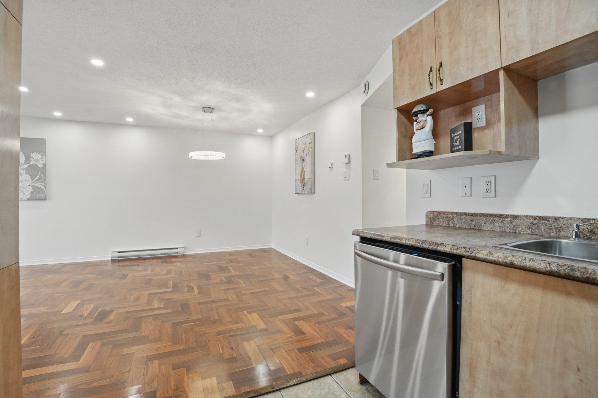 









303


Rue de la Côte-des-Neiges

, 2,
Gatineau (Gatineau),




QC
J8V4B2

