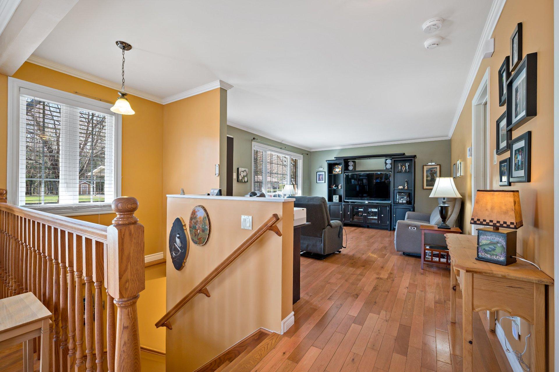 









1210


Rue de Normandie

,
Mont-Tremblant,




QC
J8E3A8

