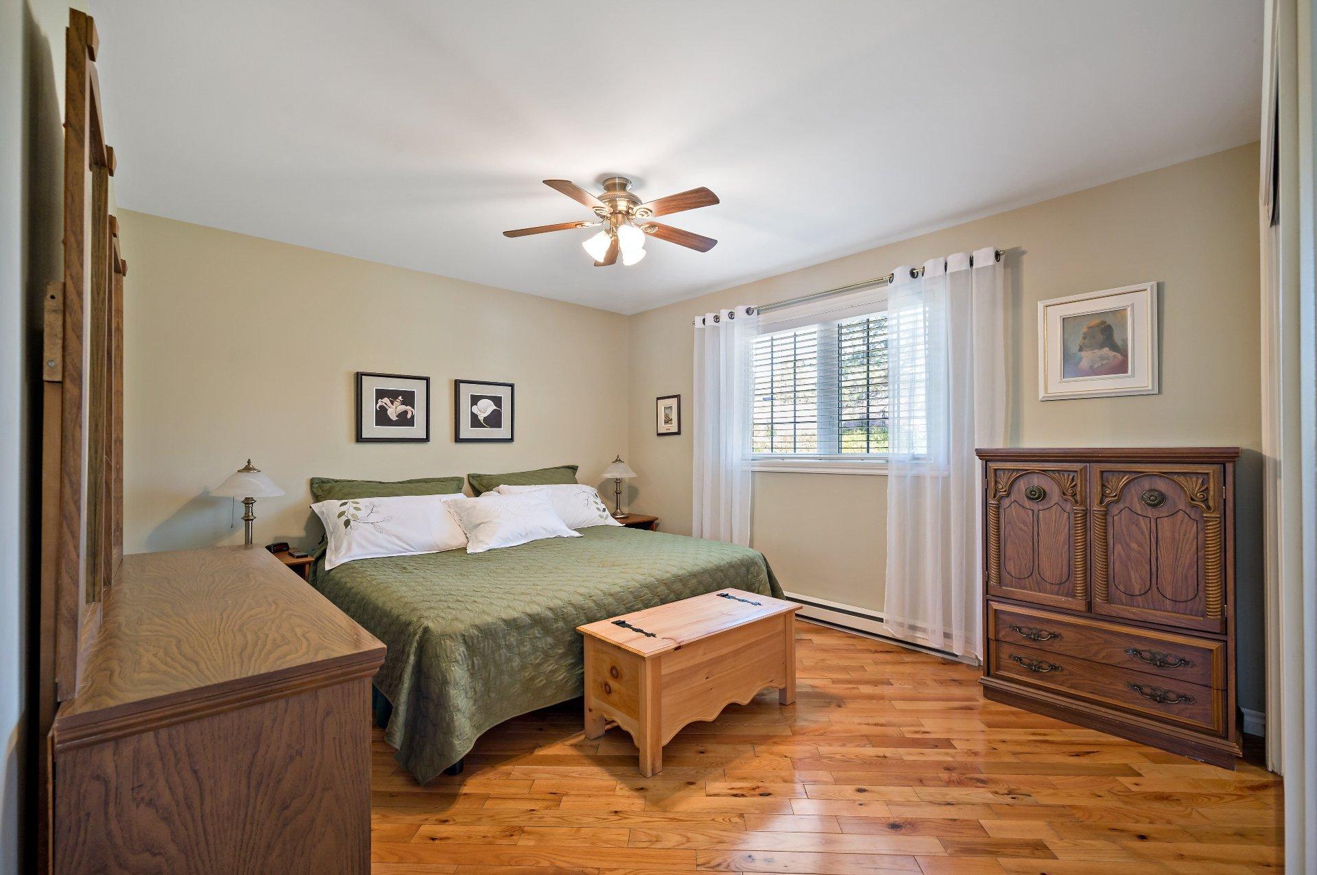 









1210


Rue de Normandie

,
Mont-Tremblant,




QC
J8E3A8

