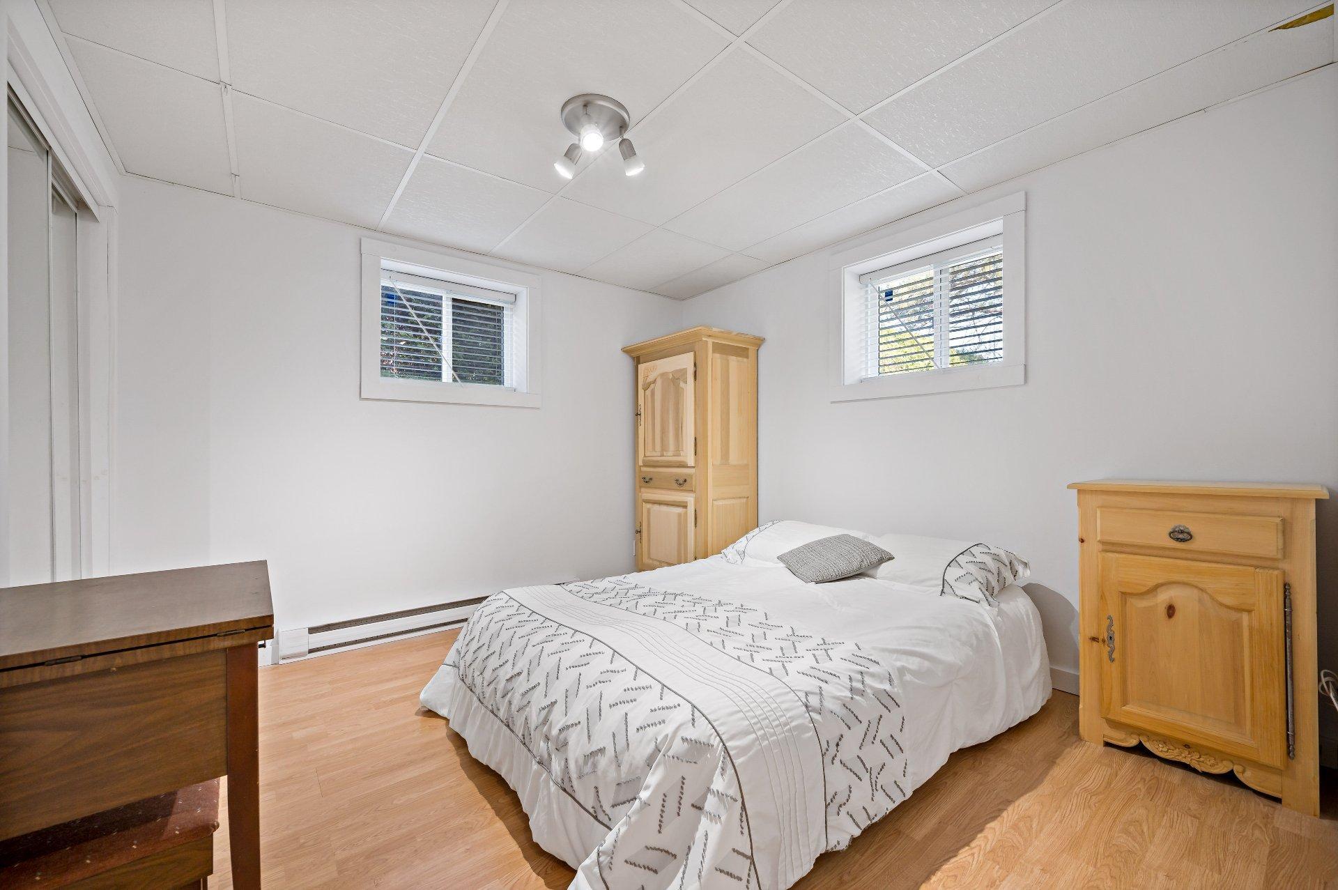 









1210


Rue de Normandie

,
Mont-Tremblant,




QC
J8E3A8

