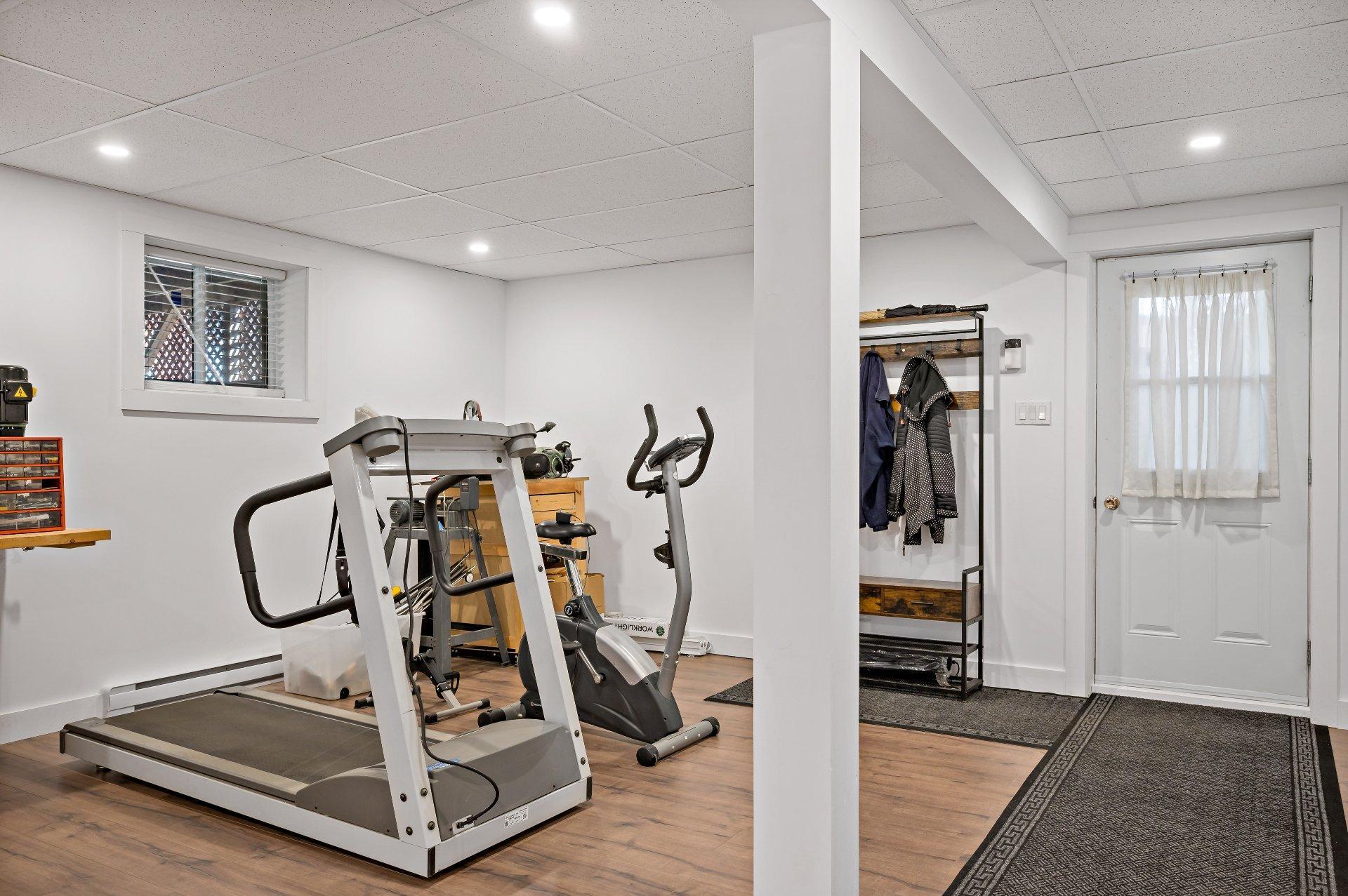 









1210


Rue de Normandie

,
Mont-Tremblant,




QC
J8E3A8

