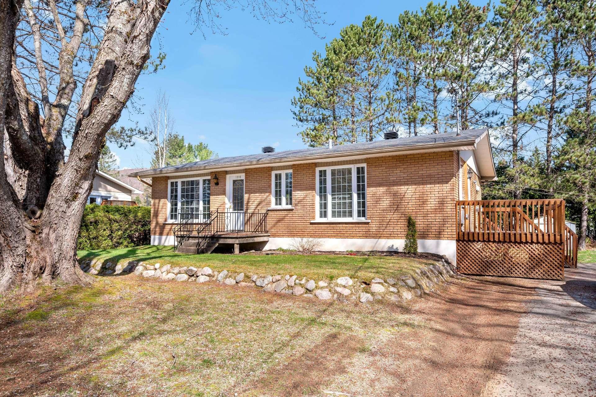 









1210


Rue de Normandie

,
Mont-Tremblant,




QC
J8E3A8

