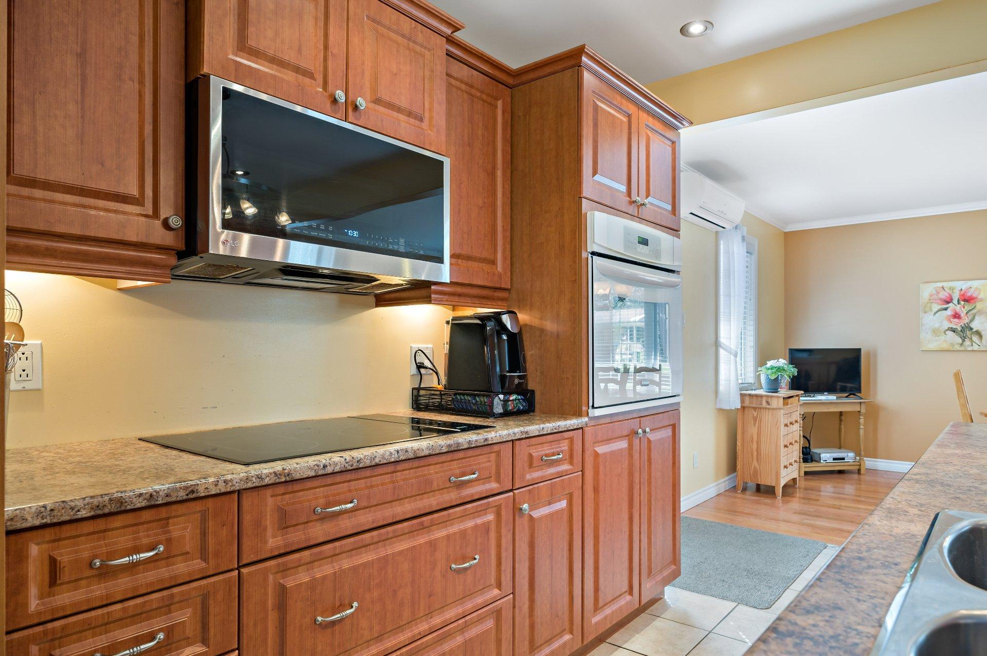 









1210


Rue de Normandie

,
Mont-Tremblant,




QC
J8E3A8

