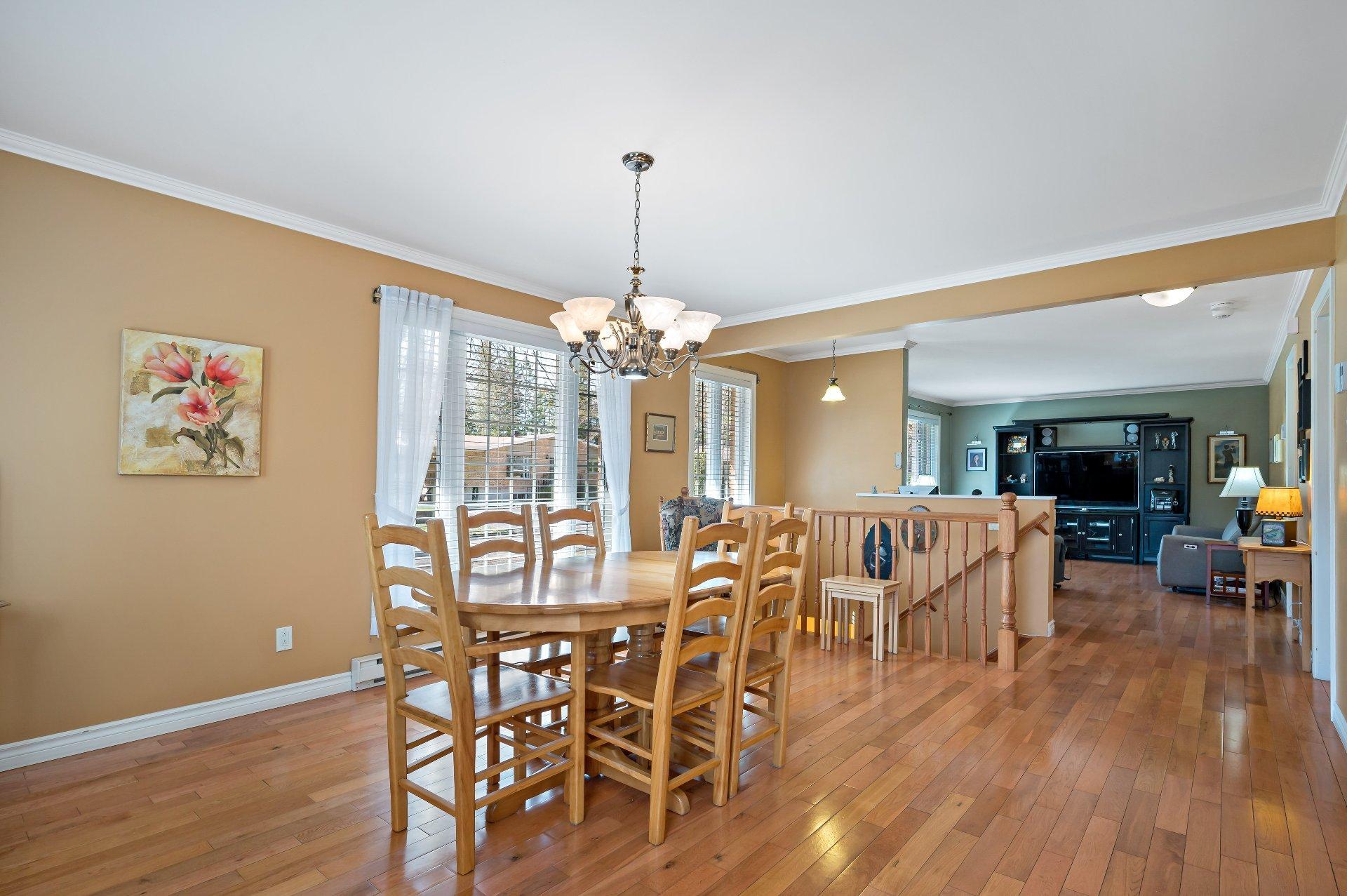 









1210


Rue de Normandie

,
Mont-Tremblant,




QC
J8E3A8

