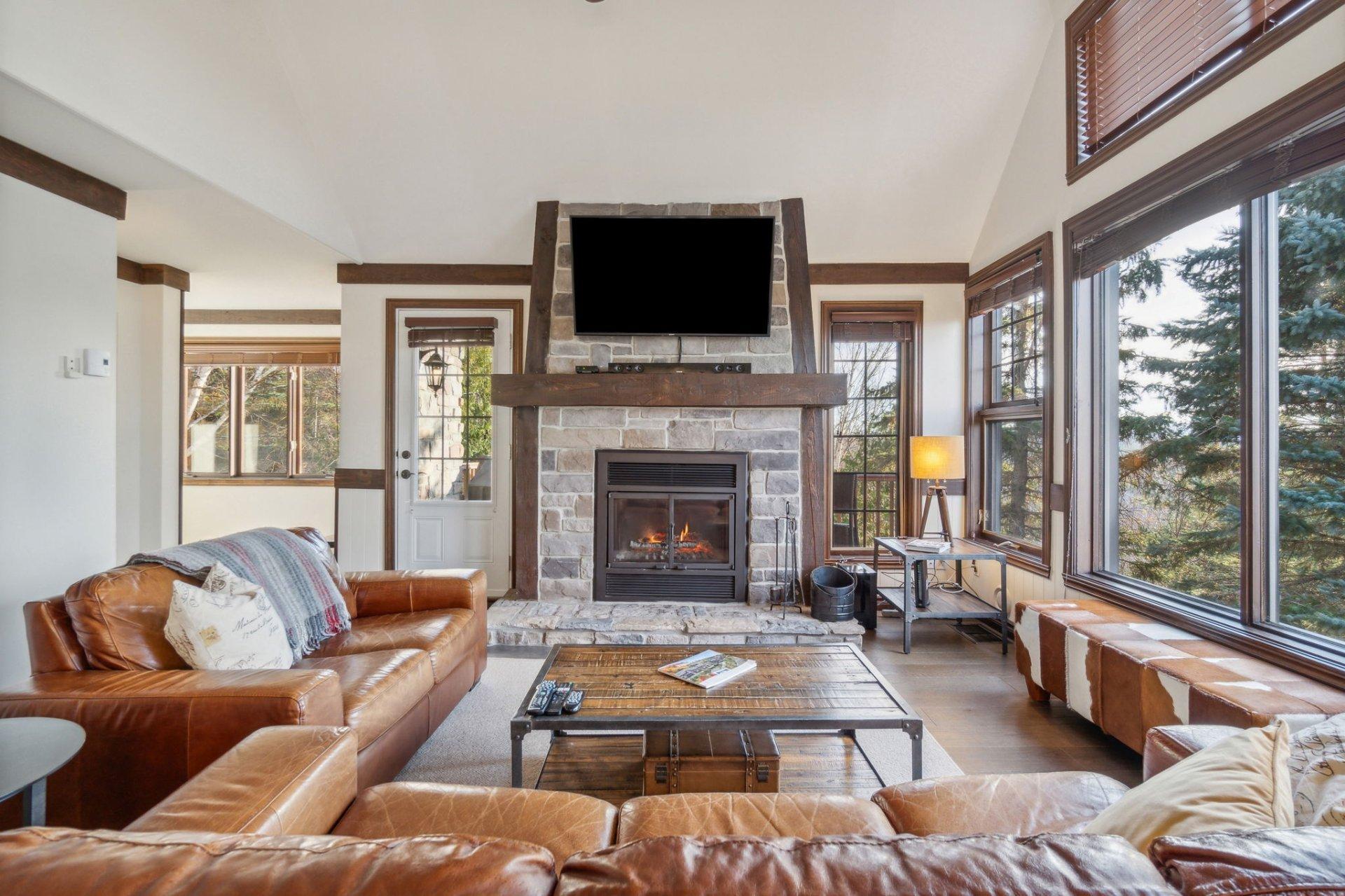 









122


Ch. des Sous-Bois

, 1,
Mont-Tremblant,




QC
J8E3M1

