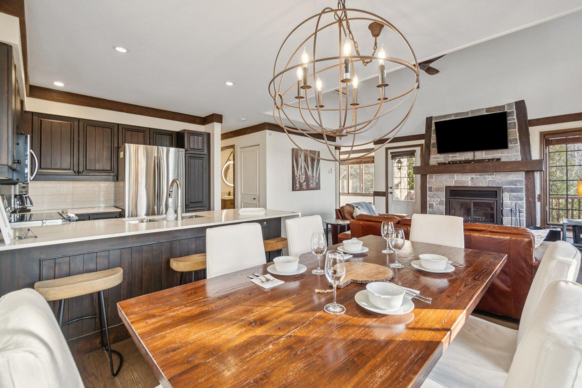 









122


Ch. des Sous-Bois

, 1,
Mont-Tremblant,




QC
J8E3M1

