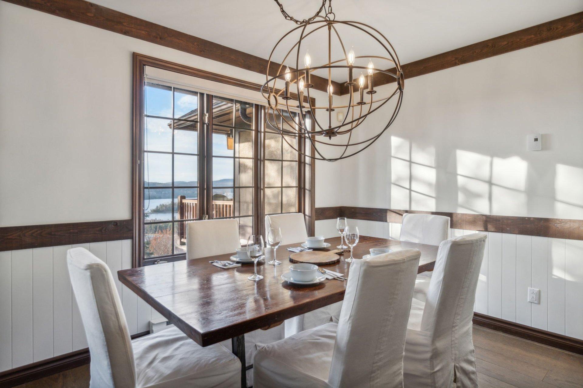 









122


Ch. des Sous-Bois

, 1,
Mont-Tremblant,




QC
J8E3M1

