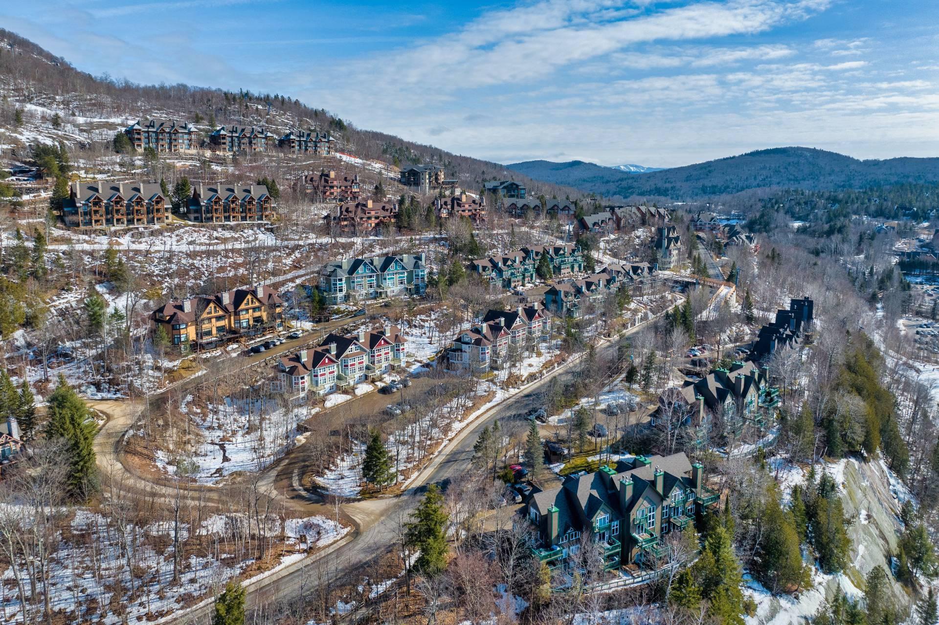 









122


Ch. des Sous-Bois

, 1,
Mont-Tremblant,




QC
J8E3M1

