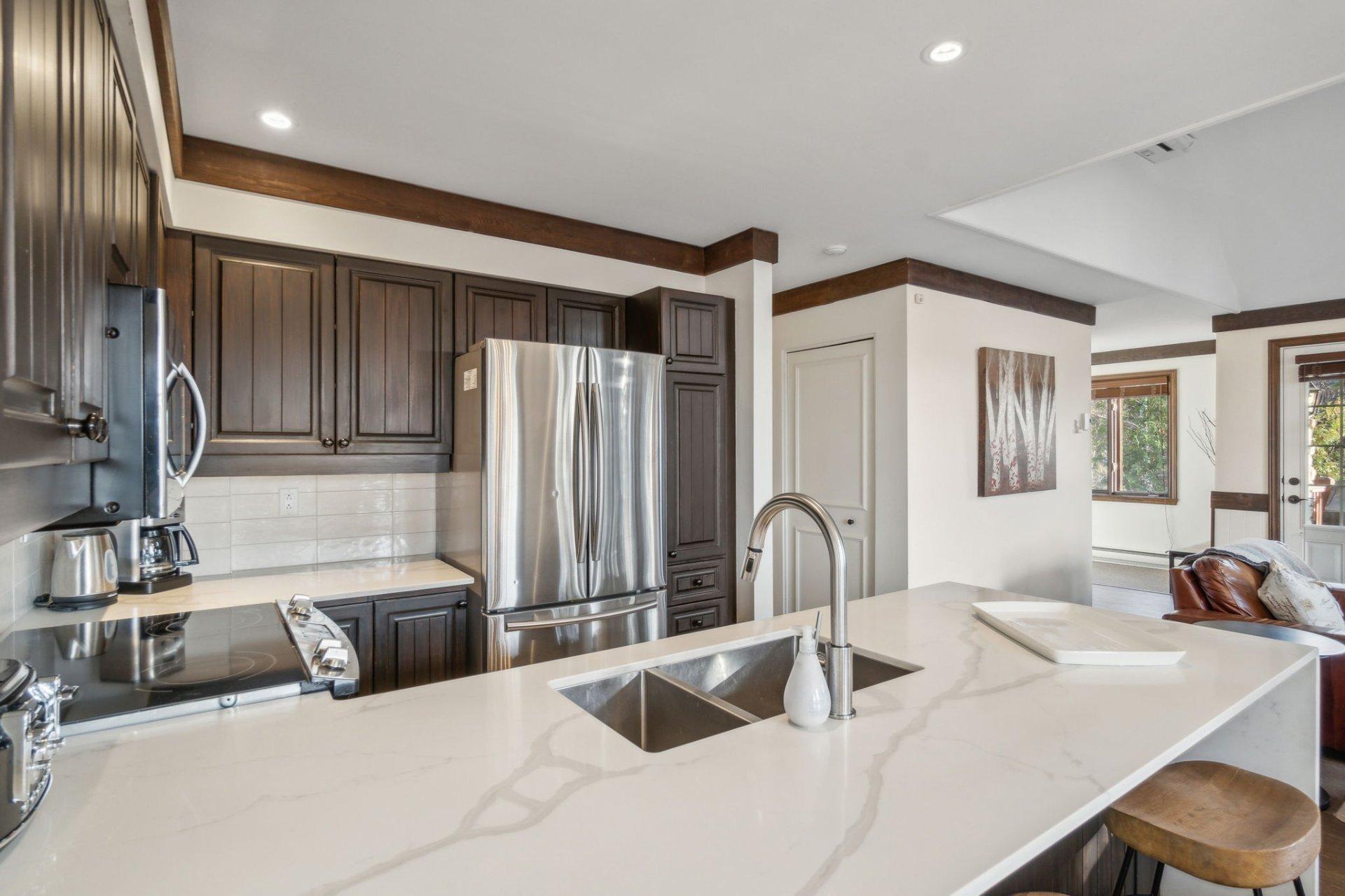 









122


Ch. des Sous-Bois

, 1,
Mont-Tremblant,




QC
J8E3M1

