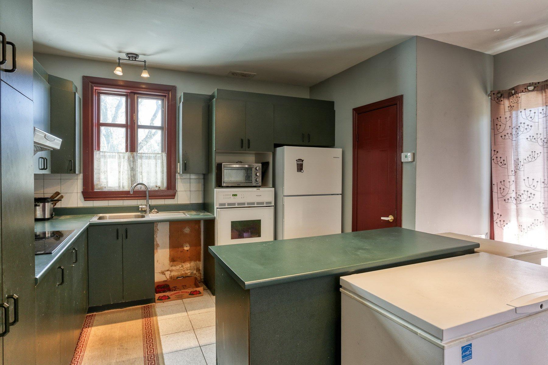 









1190


Rue Principale

,
Batiscan,




QC
G0X1A0

