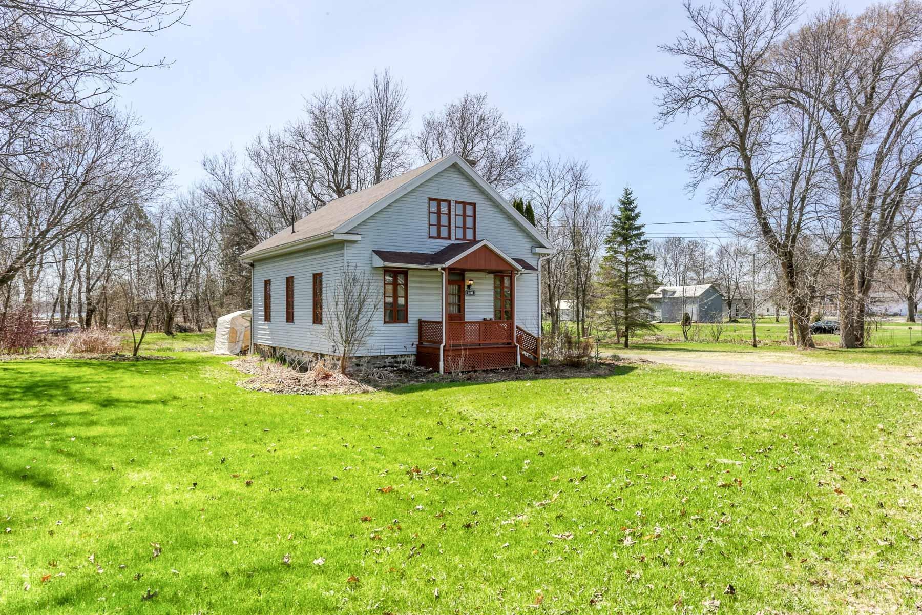 









1190


Rue Principale

,
Batiscan,




QC
G0X1A0

