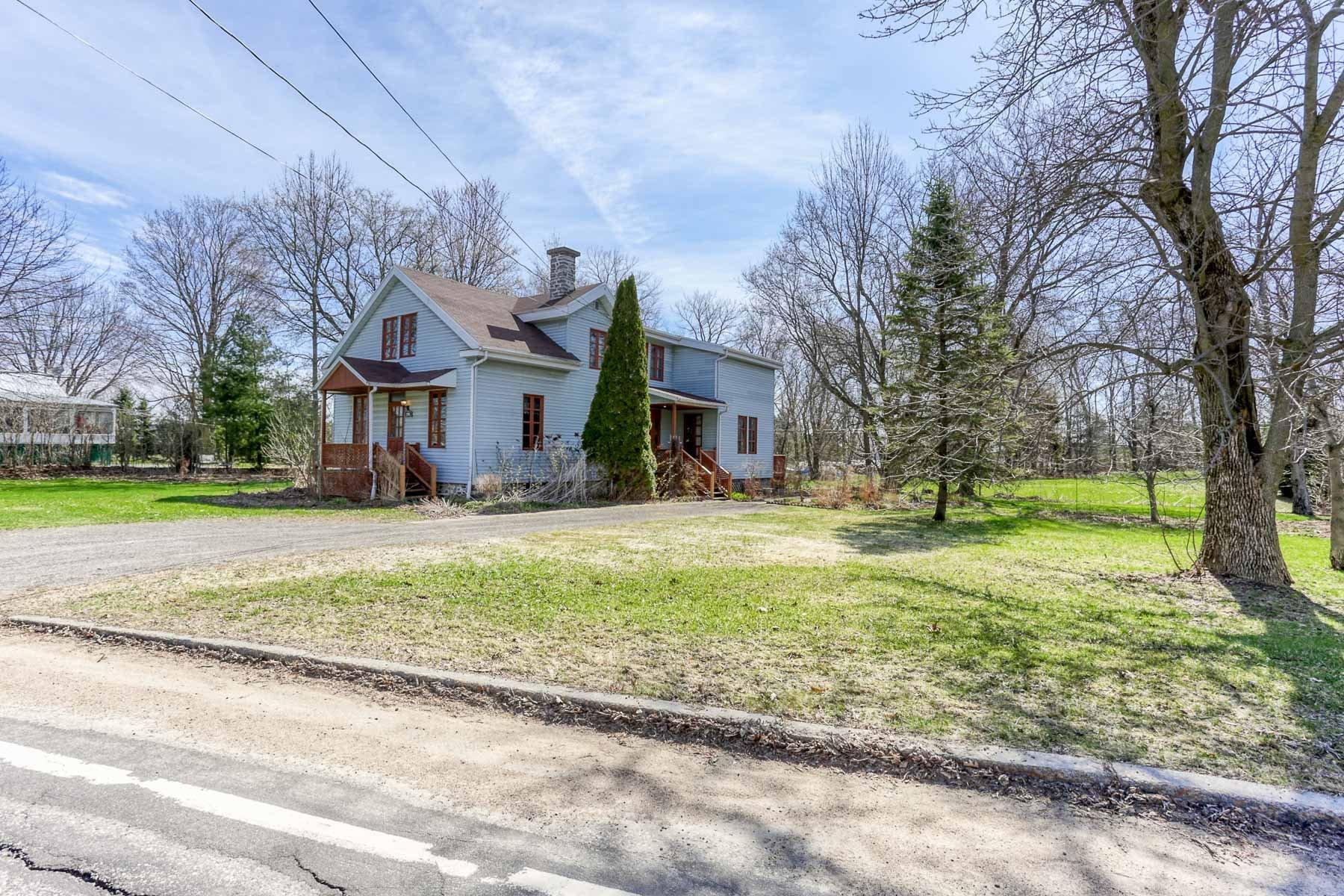 









1190


Rue Principale

,
Batiscan,




QC
G0X1A0

