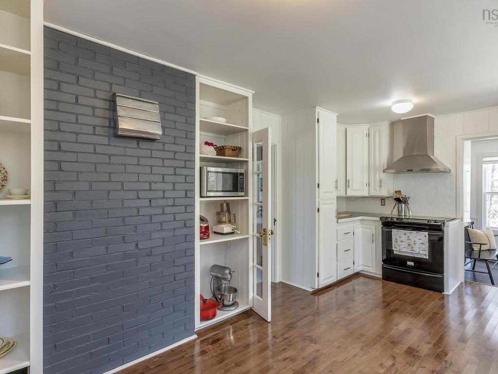 












256 Park Street

,
Kentville,




NS
B4N 1M8

