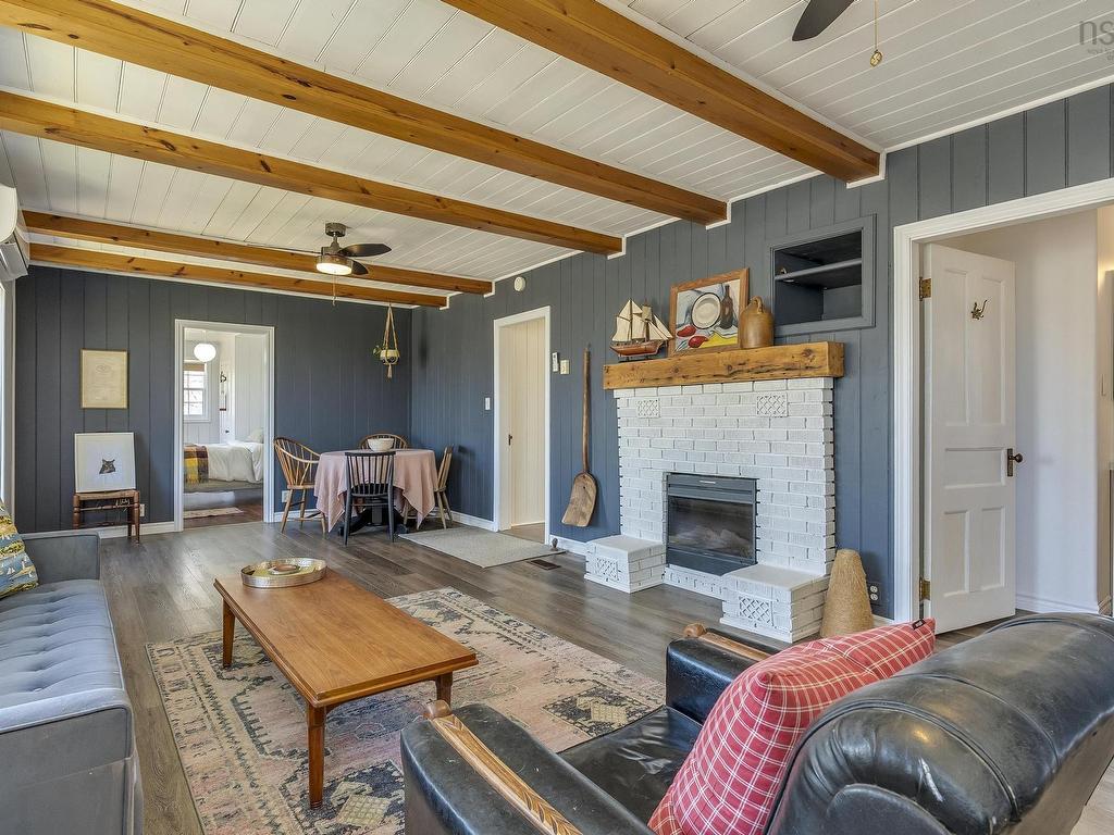 












256 Park Street

,
Kentville,




NS
B4N 1M8


