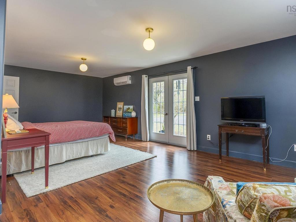 












256 Park Street

,
Kentville,




NS
B4N 1M8

