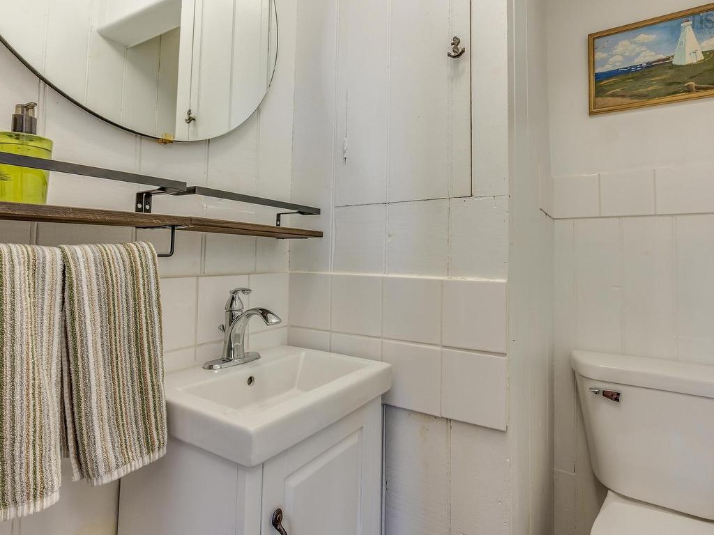 












256 Park Street

,
Kentville,




NS
B4N 1M8

