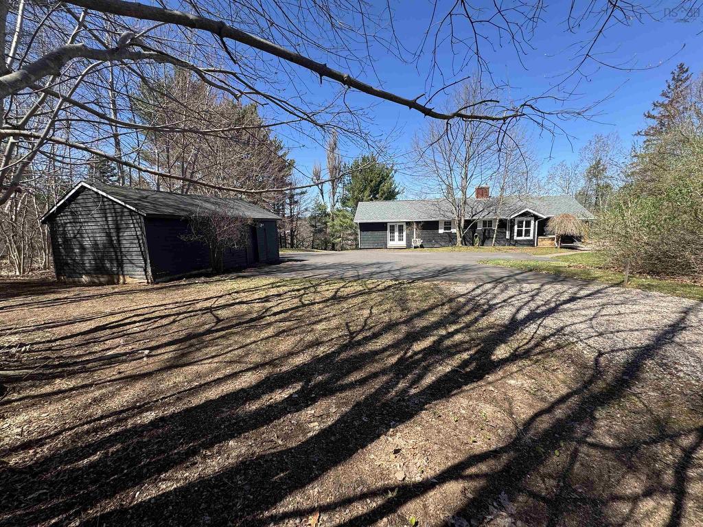 












256 Park Street

,
Kentville,




NS
B4N 1M8

