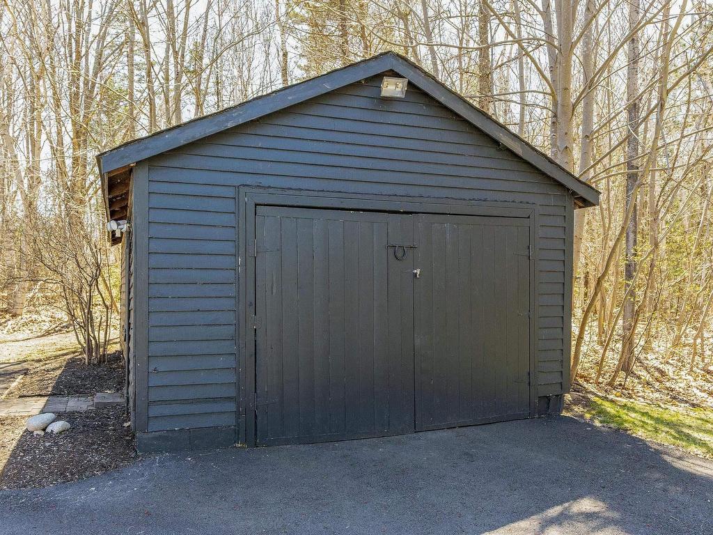 












256 Park Street

,
Kentville,




NS
B4N 1M8

