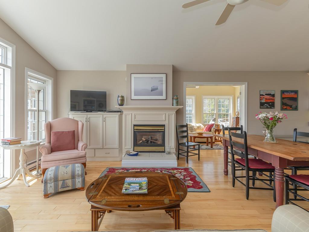 












70 Davidson Lane

,
Waterside,




NS
B0K 1H0

