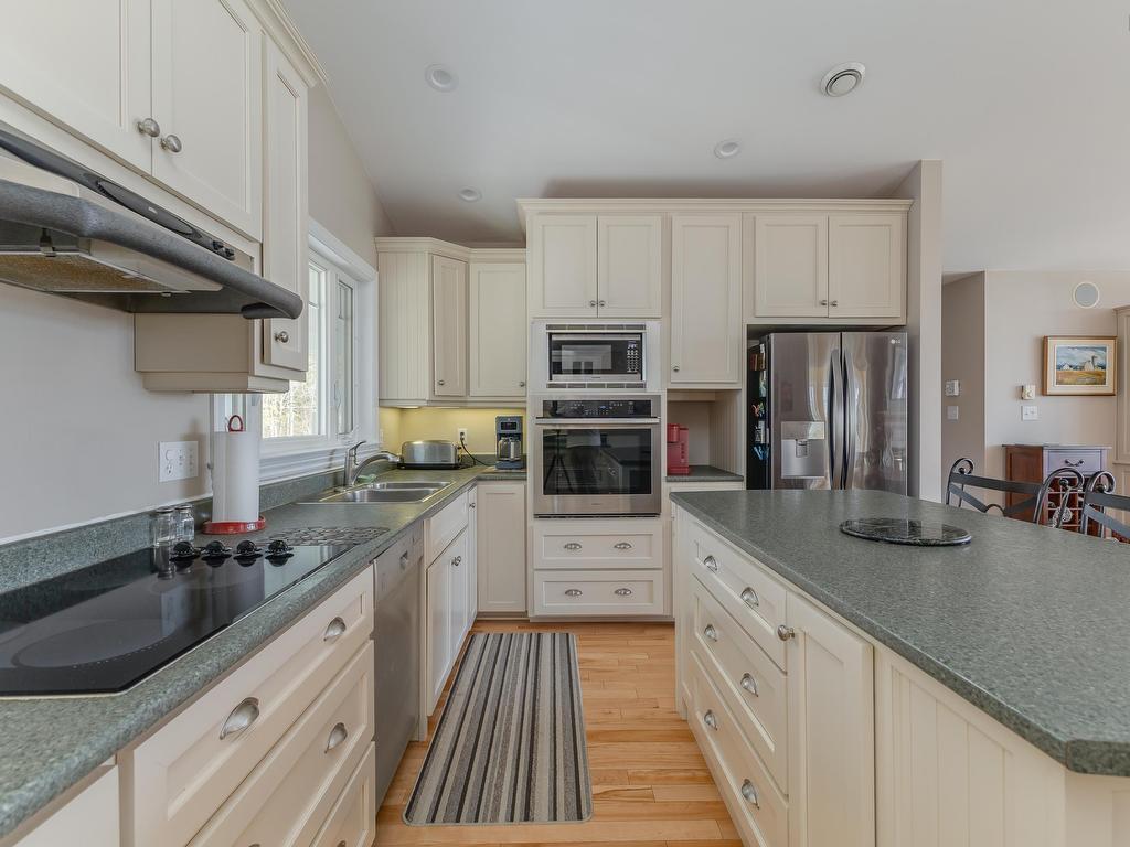 












70 Davidson Lane

,
Waterside,




NS
B0K 1H0

