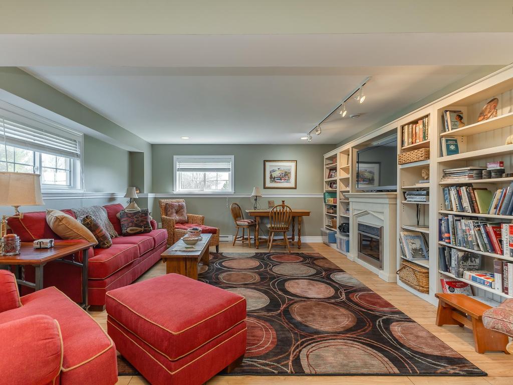 












70 Davidson Lane

,
Waterside,




NS
B0K 1H0

