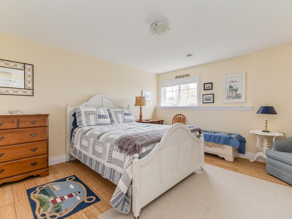 












70 Davidson Lane

,
Waterside,




NS
B0K 1H0

