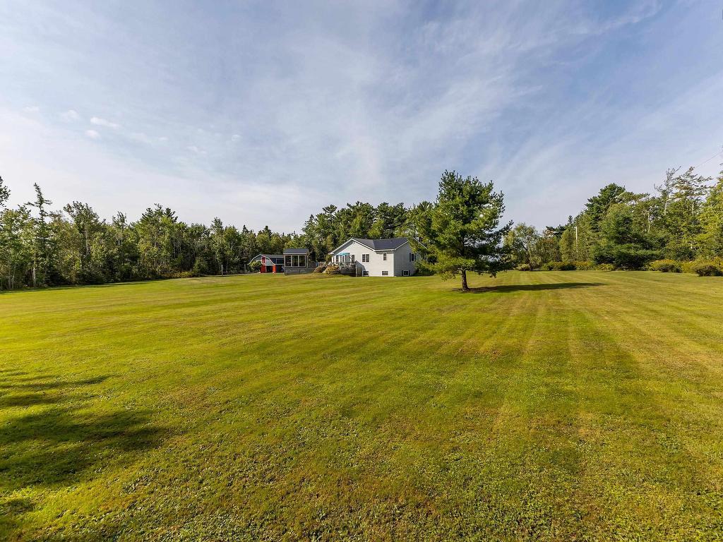 












70 Davidson Lane

,
Waterside,




NS
B0K 1H0

