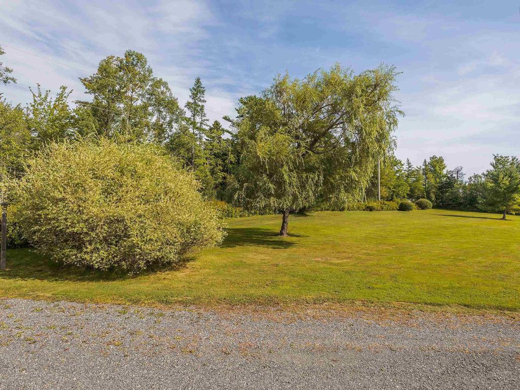 












70 Davidson Lane

,
Waterside,




NS
B0K 1H0

