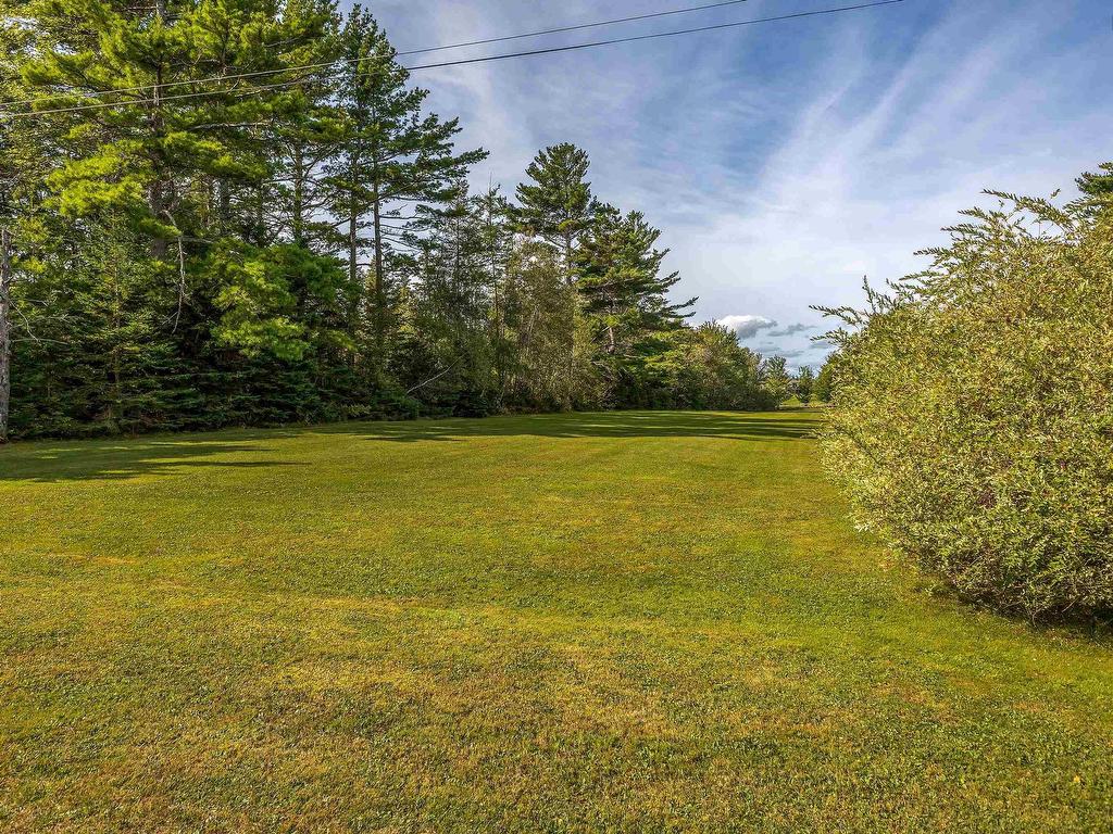 












70 Davidson Lane

,
Waterside,




NS
B0K 1H0

