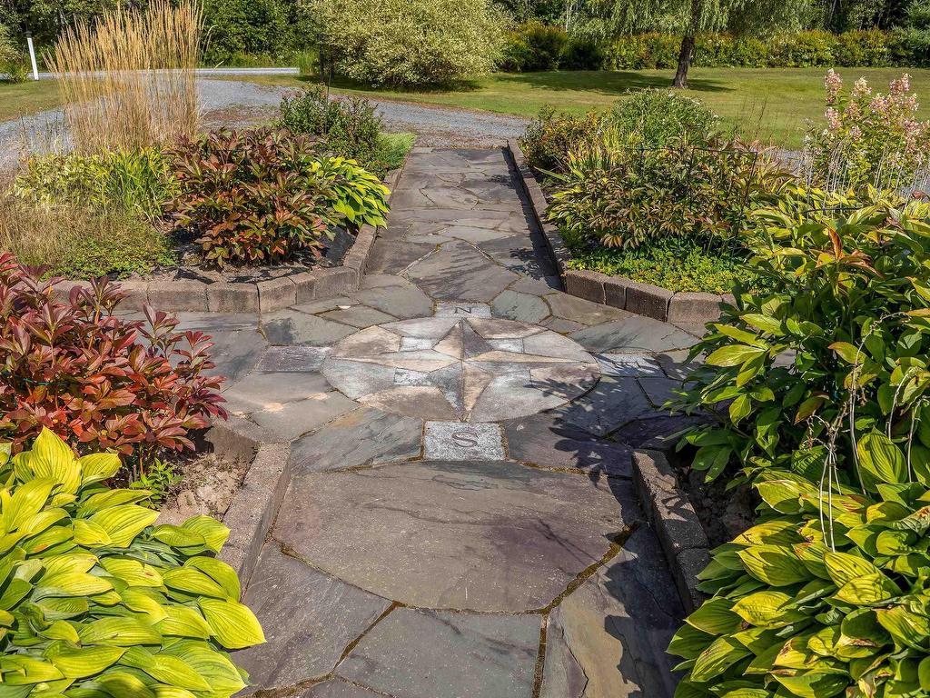 












70 Davidson Lane

,
Waterside,




NS
B0K 1H0

