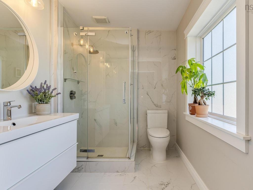 












289 Leslie Road

,
East Lawrencetown,




NS
B2Z 1T4

