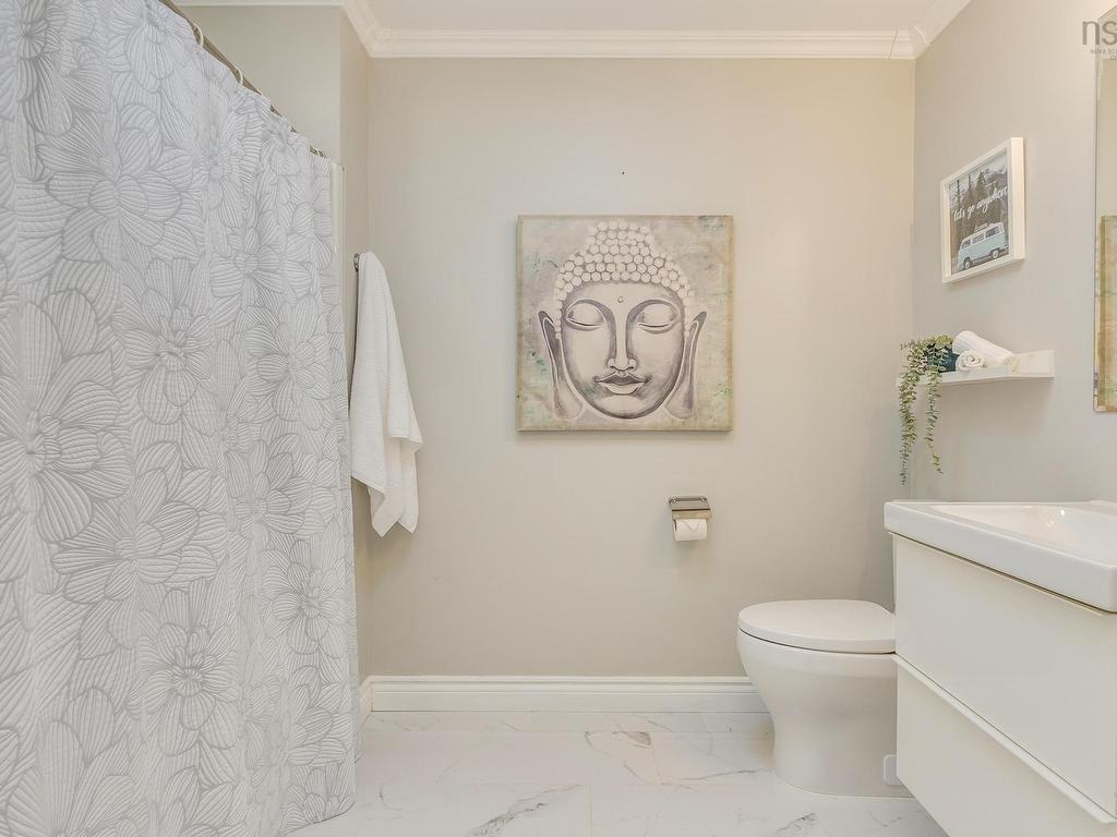 












289 Leslie Road

,
East Lawrencetown,




NS
B2Z 1T4


