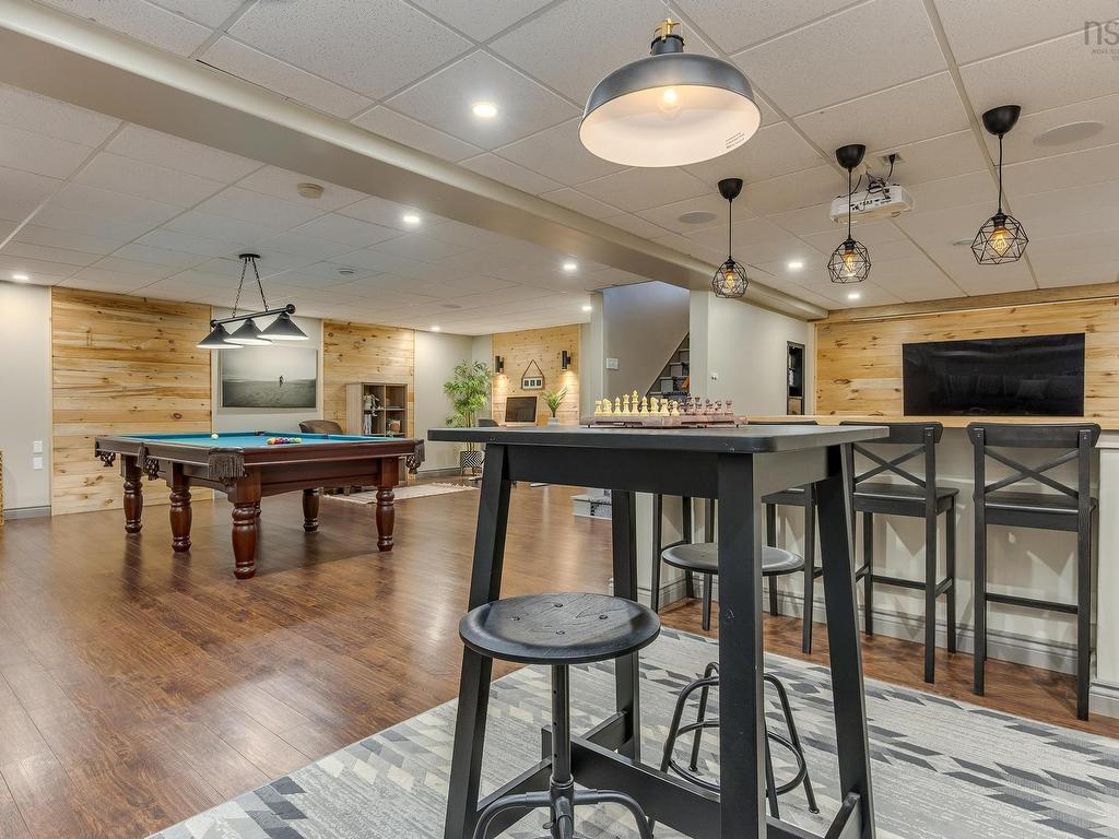 












289 Leslie Road

,
East Lawrencetown,




NS
B2Z 1T4

