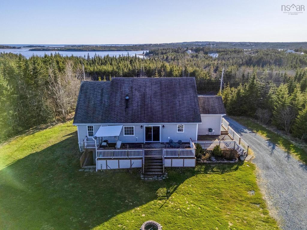 












289 Leslie Road

,
East Lawrencetown,




NS
B2Z 1T4

