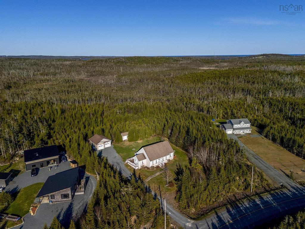 












289 Leslie Road

,
East Lawrencetown,




NS
B2Z 1T4

