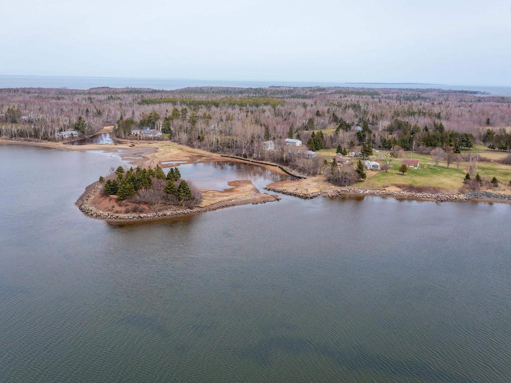 












Lot Kenneth Point Road

,
Caribou Island,







NS
B0K 1H0


