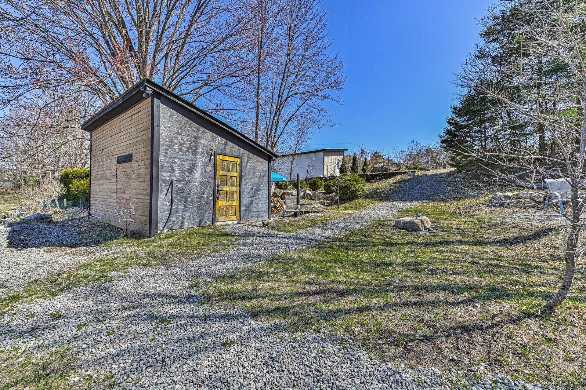 









1770


Rue Principale

,
Mont-Blanc,




QC
J0T2G0

