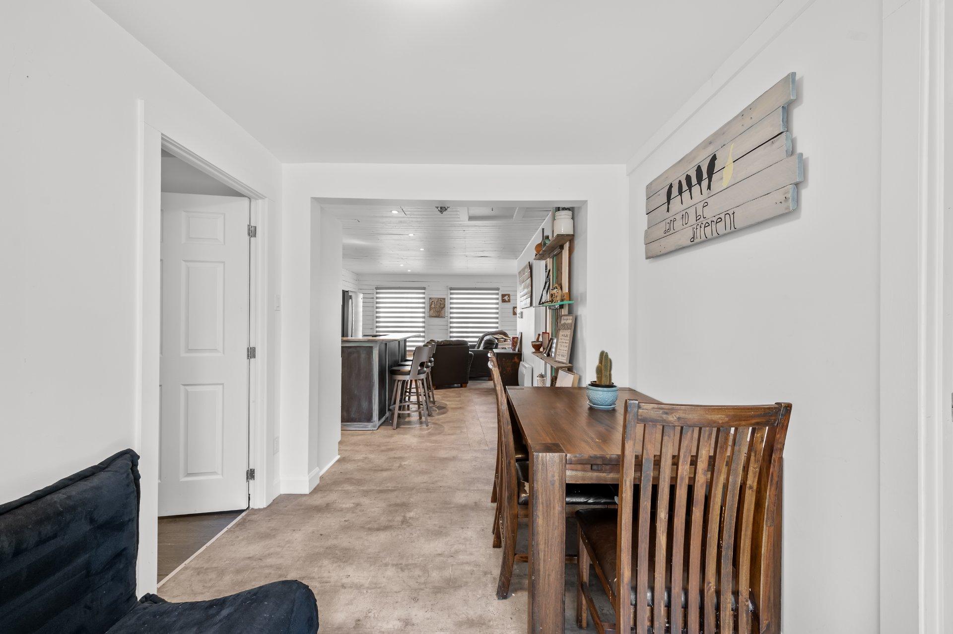 









1770


Rue Principale

,
Mont-Blanc,




QC
J0T2G0

